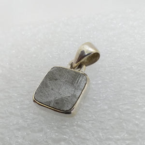 Eisenmeteorit GIBEON METEORIT Anhänger 925 Silber