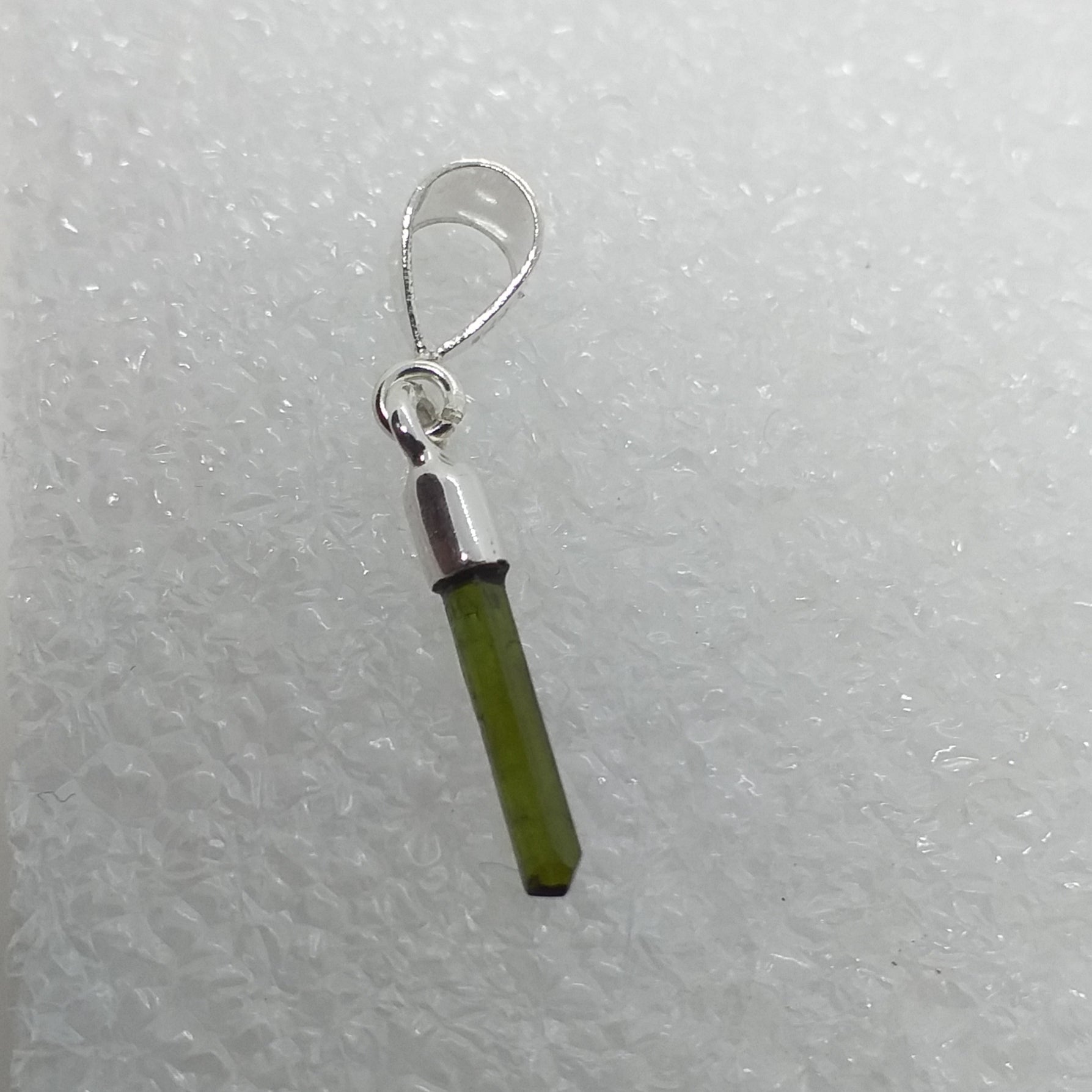 grüner TURMALIN grün Verdelith Anhänger 925 Sterling Silber Rohstein Kristall 25mm