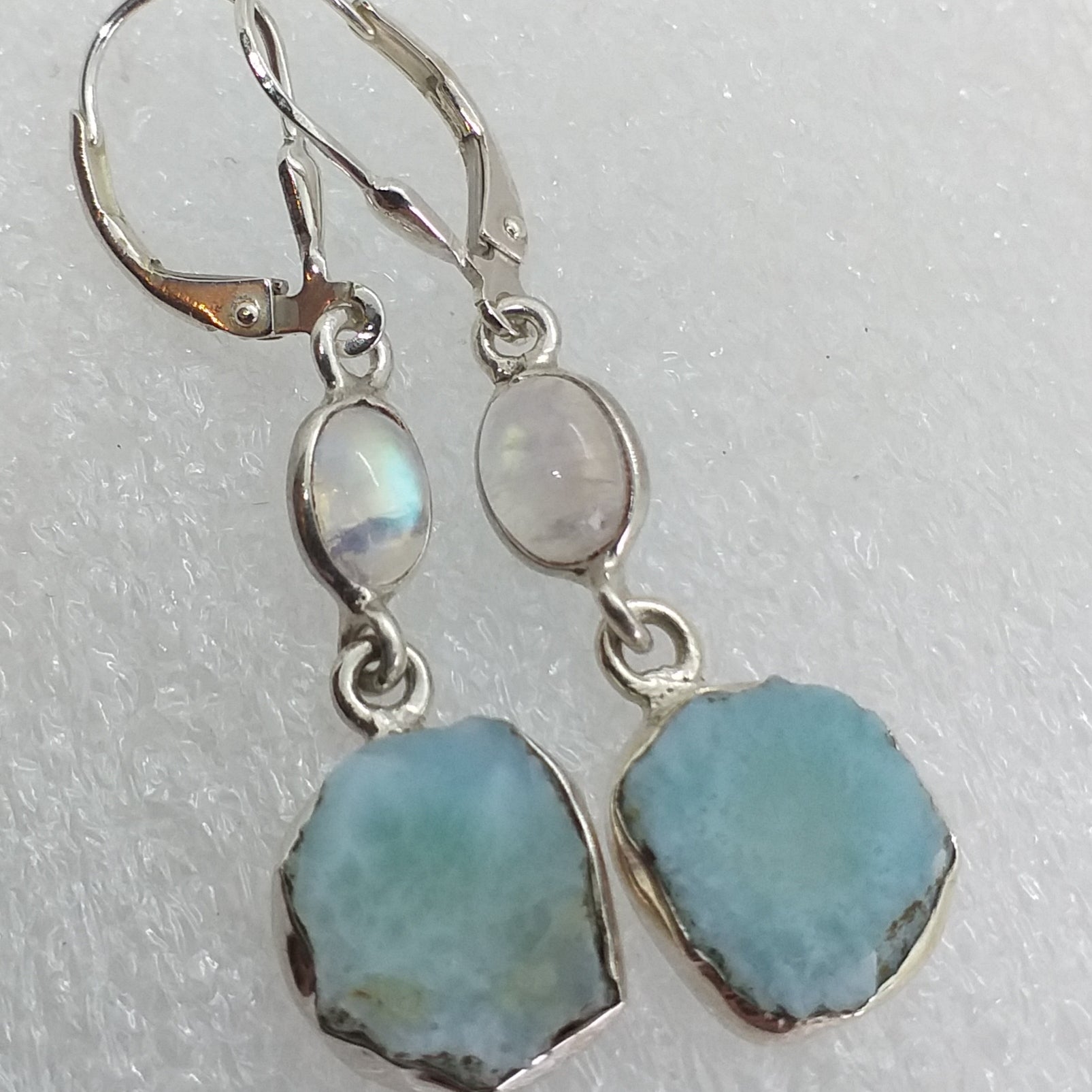Natur LARIMAR Ohrringe Klappbrisur 925 Silber Brisur Ohrhänger roh Rohstein Mondstein