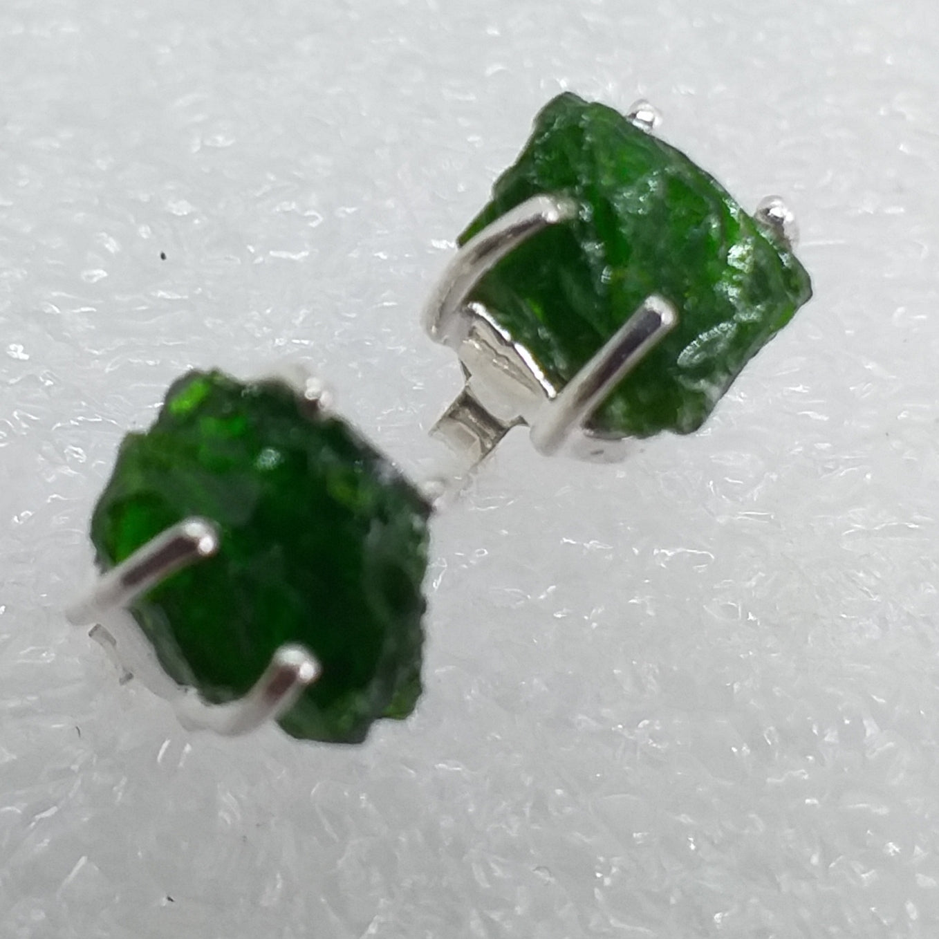 CHROMDIOPSID Ohrstecker Ohrringe 925 Sterling Silber Rohstein roh