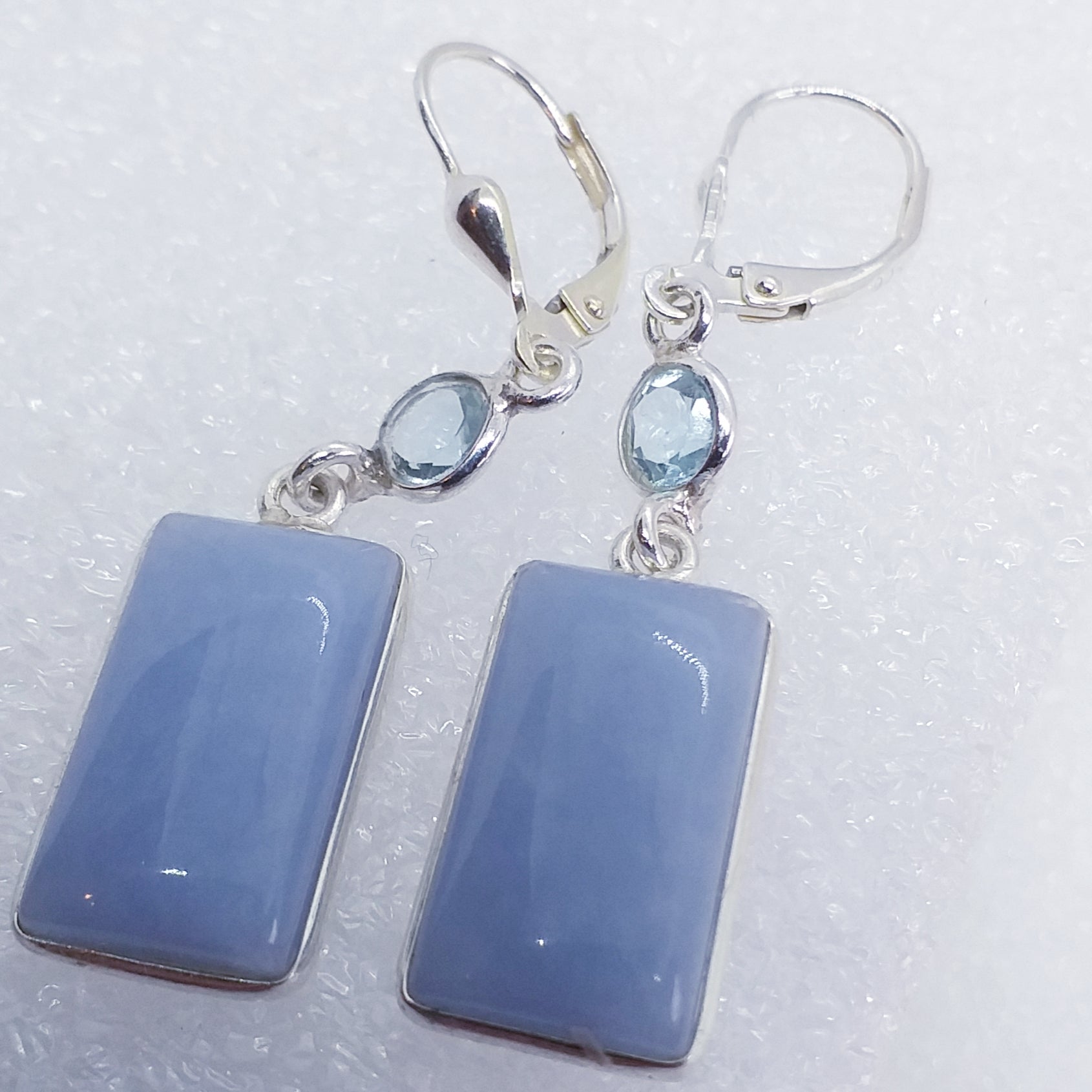 ANGELIT Ohrringe Klappbrisur 925 Sterling Silber Ohrhänger Engelstein Anhydrit Blautopas