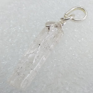 weißer Kunzit Anhänger 925 Sterling Silber Spdoumen Rohstein