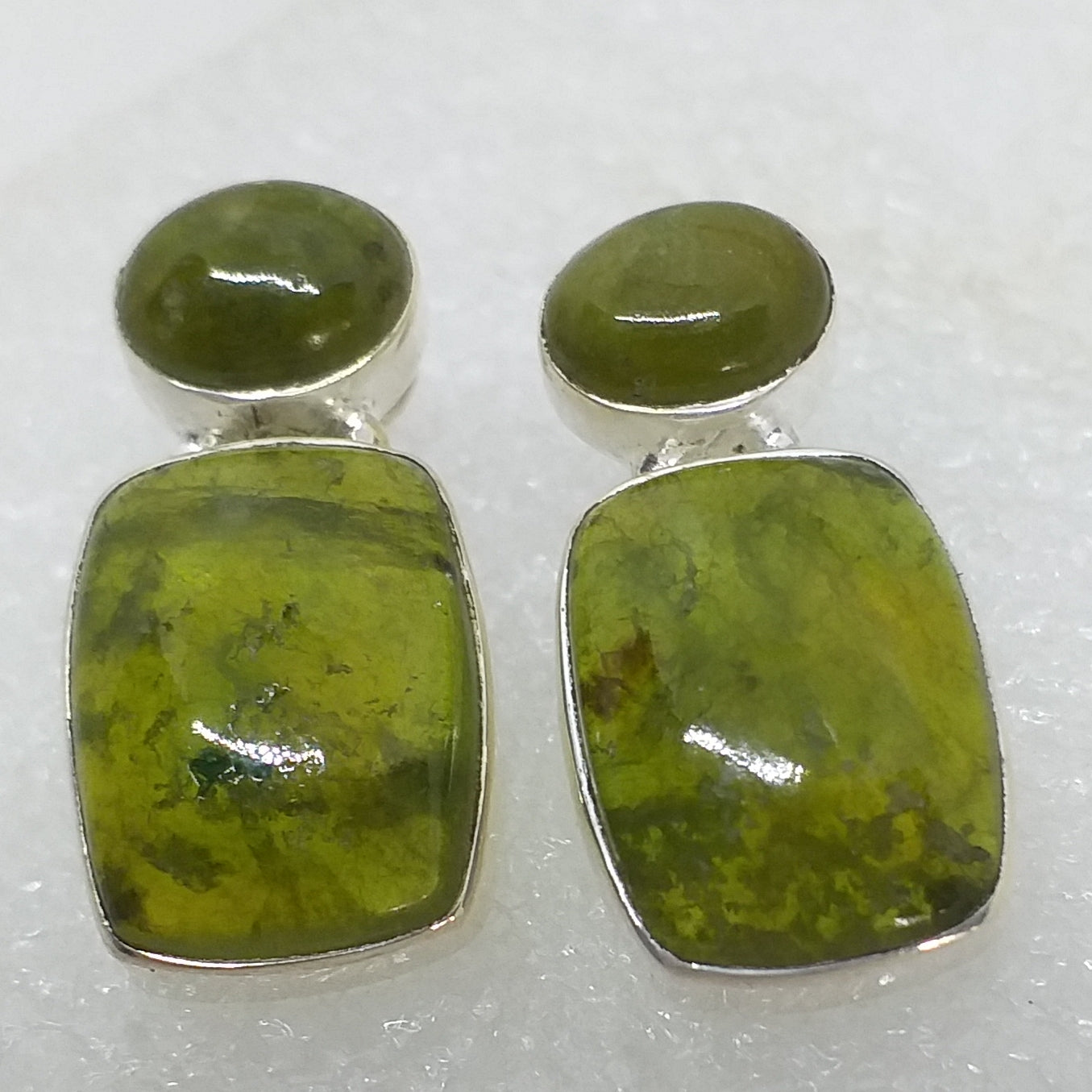 GROSSULAR Ohrringe Ohrstecker 925 Sterling Silber grüner Granat