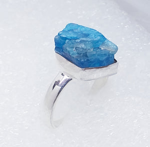 blauer APATIT Ring Gr. 18 925 Silber Rohstein